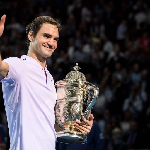 Federer wins Swiss Indoors