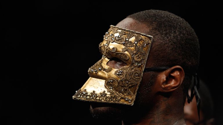 LAS VEGAS, NV - JANUARY 17:  Deontay Wilder wears a mask during his ring entrance for a title fight against WBC heavyweight champion Bermane Stiverne at th