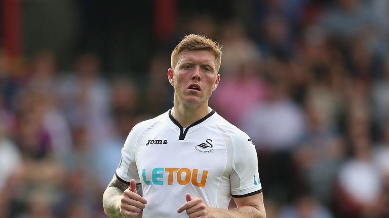 Alfie Mawson of Swansea City in action against Crystal Palace