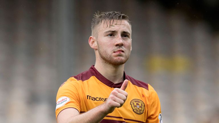 24/09/17 LADBROKES PREMIERSHIP . MOTHERWELL V ABERDEEN (0-1) . FIR PARK - MOTHERWELL . Allan Campbell in action for Motherwell