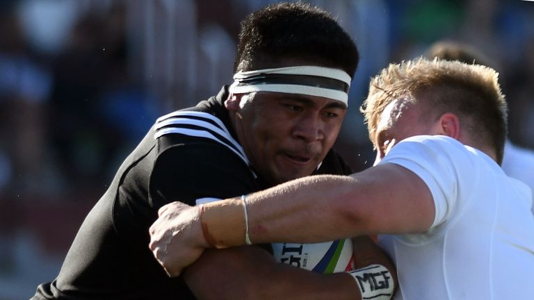 Asafo Aumua carries into contact during the World Rugby U20s Championship final