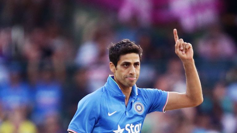 SYDNEY, AUSTRALIA - JANUARY 31:  Ashish Nehra of India celebrates taking the wicket of Usman Khawaja of Australia during the International Twenty20 match b