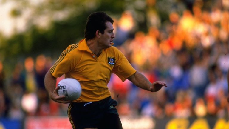 13 June 1987:  David Campese of Australia looks around for support as he drives forwards with the ball during the World Cup Semi-Final match against France