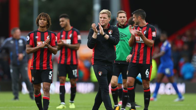 BOURNEMOUTH, ENGLAND - SEPTEMBER 30:  Eddie Howe, Manager of AFC Bournemouth applauds supporters after the scoreless draw in the Premier League match betwe