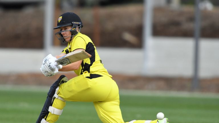 ADELAIDE, AUSTRALIA - OCTOBER 06:  Elyse Villani during the WNCL match between South Australia and Western Australia at Adelaide Oval No.2 on October 6, 20