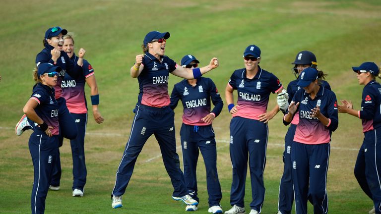BRISTOL, ENGLAND - JULY 09:  England captain Heather Knight (c) jumps with joy after Australia batsman Healy is given out after review during the ICC Women