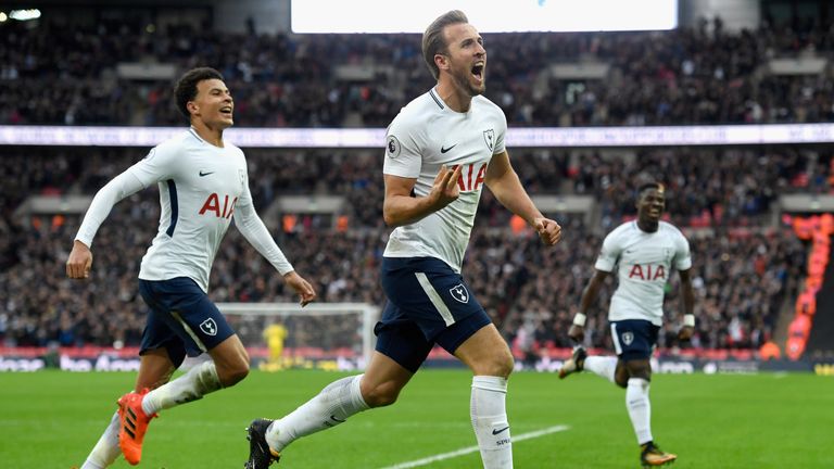 Harry Kane puts Spurs 4-1 up at Wembley