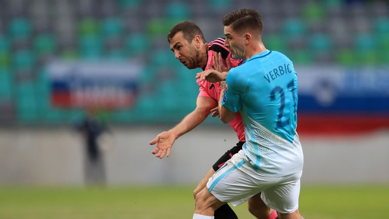 Scotland's James McArthur (left) and Slovenia's Benjamin Verbic battle for the ball during the 2018 FIFA World Cup Qualifying Group F match at Stadion Stoz