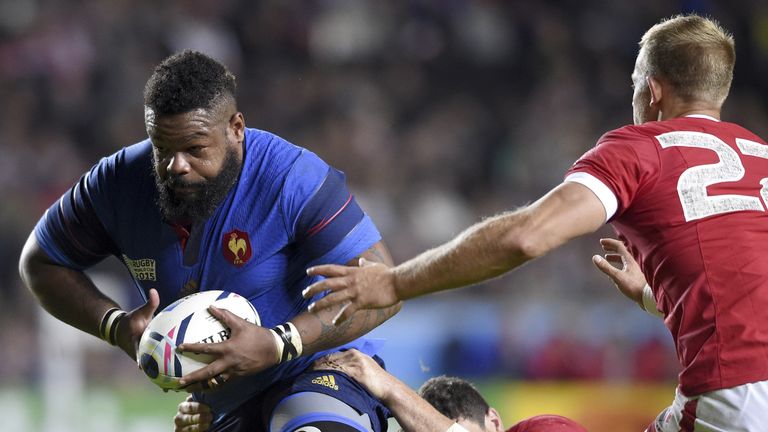 Mathieu Bastareaud playing for France at Rugby World Cup 2015