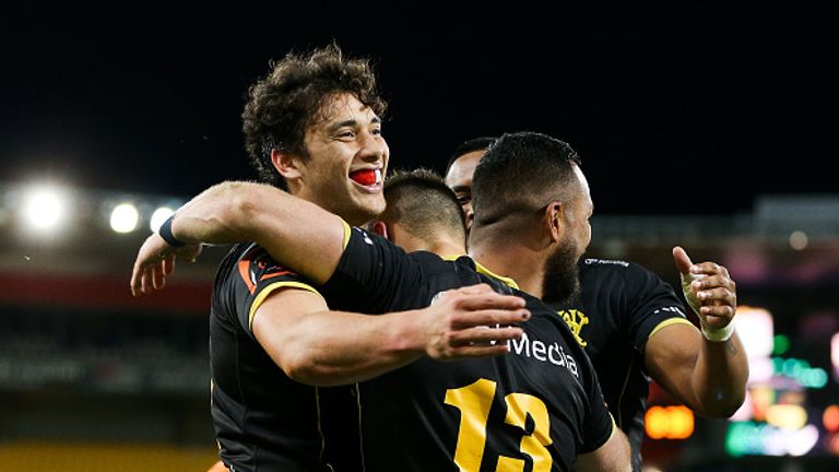 Wes Goosen of Wellington celebrates with Thomas Umaga-Jensen after scoring a try during the Mitre 10 Cup Semi Final 