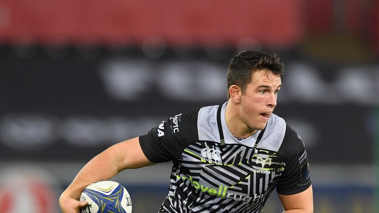 Owen Watkin in action during the European Rugby Champions Cup match between Ospreys and ASM Clermont Auvergne 