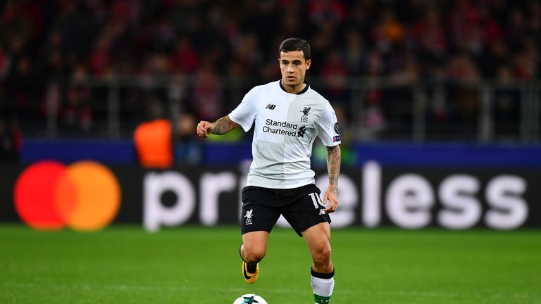 MOSCOW, RUSSIA - SEPTEMBER 26:  Philippe Coutinho of Liverpool takes the ball forward during the UEFA Champions League group E match between Spartak Moskva