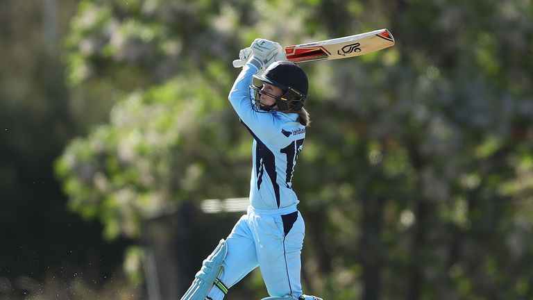 SYDNEY, AUSTRALIA - OCTOBER 06:  Rachael Haynes of NSW bats during the WNCL match between New South Wales and Queensland at Manuka Oval on October 6, 2017 