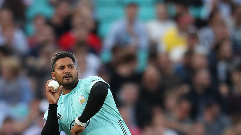 LONDON, ENGLAND - JULY 14:  Ravi Rampaul of Surrey in action during the NatWest T20 Blast match between Surrey and Kent at The Kia Oval on July 14, 2017 in