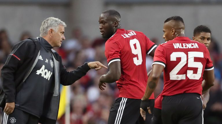 Manchester United's Romelu Lukaku is substituted for Marcus Rashford (right) as Jose Mourinho gives instructions during the pre-season friendly match at th