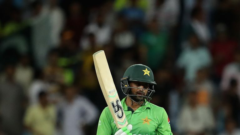 DUBAI, UNITED ARAB EMIRATES - OCTOBER 13:  Shoaib Malik of Pakistan bats during the first One Day International match between Pakistan and Sri Lanka at Dub