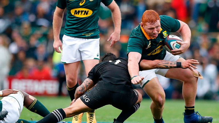 Steven Kitshoff on the charge for South Africa