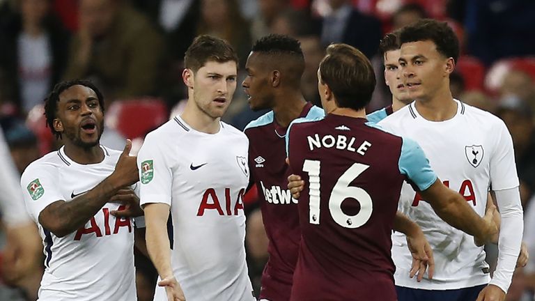 West Ham United's English midfielder Mark Noble (2R) confronts Tottenham Hotspur's English defender Danny Rose (L), Tottenham Hotspur's Welsh defender Ben 