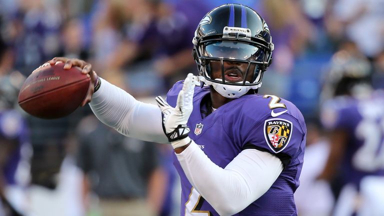 BALTIMORE, MD - AUGUST 15:  Quarterback Tyrod Taylor #2 of the Baltimore Ravens warms up before the start of a preseason game between the Ravens and Atlant