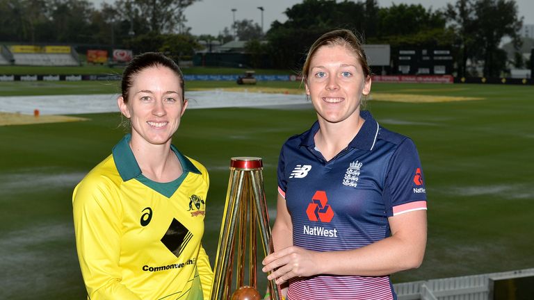 BRISBANE, AUSTRALIA - OCTOBER 21:  Team captains Rachael Haynes of Australia and Heather Knight of England pose for a photo after an Australian Women's Tra