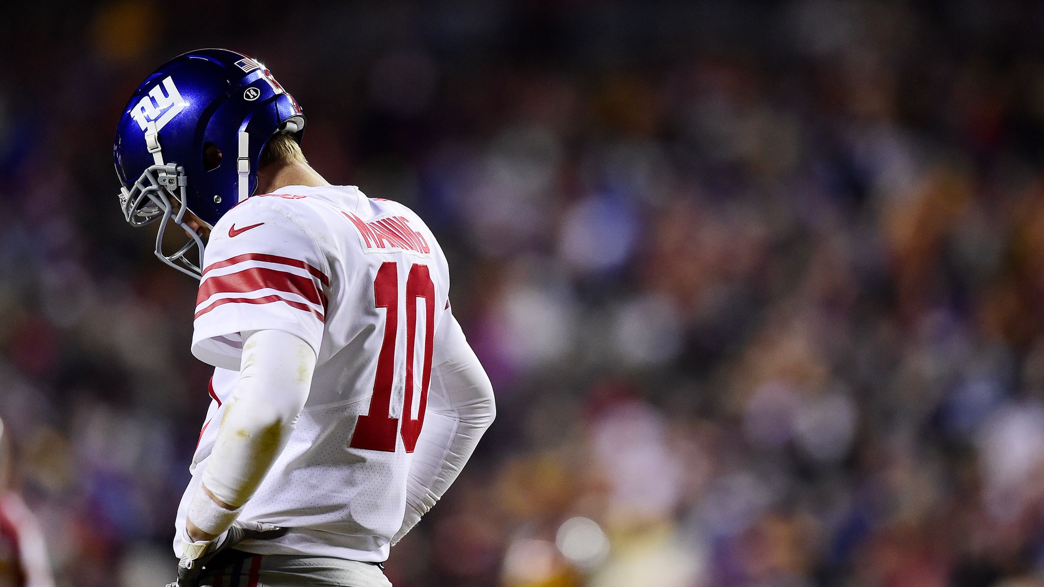 QB Eli Manning still has Los Angeles Chargers jersey from NFL draft