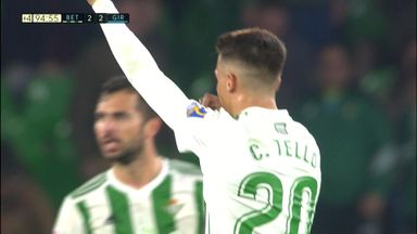 Crazy final minute at Betis!