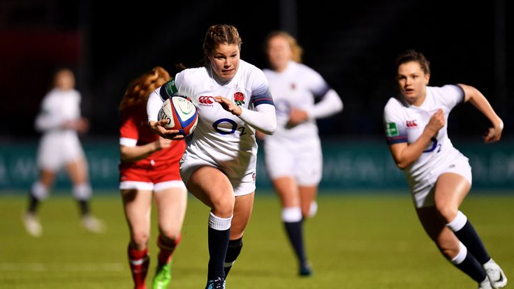 NOVEMBER 17 2017: Jess Breach of England on her way to scoring a try during the Old Mutual Wealth Series between England Women and Canada Women