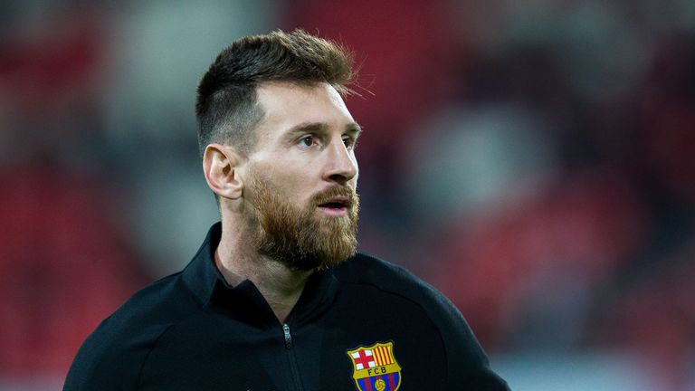Has Lionel Messi signed a new contract with Barcelona?