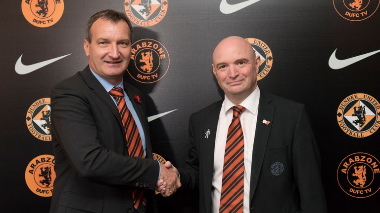Dundee United's new manager Csaba Laszlo (left) pictured with chairman Stephen Thompson