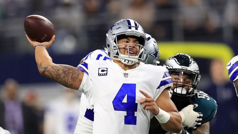 ARLINGTON, TX - NOVEMBER 19:  Dak Prescott #4 of the Dallas Cowboys throws against the Philadelphia Eagles in the second half at AT&T Stadium 