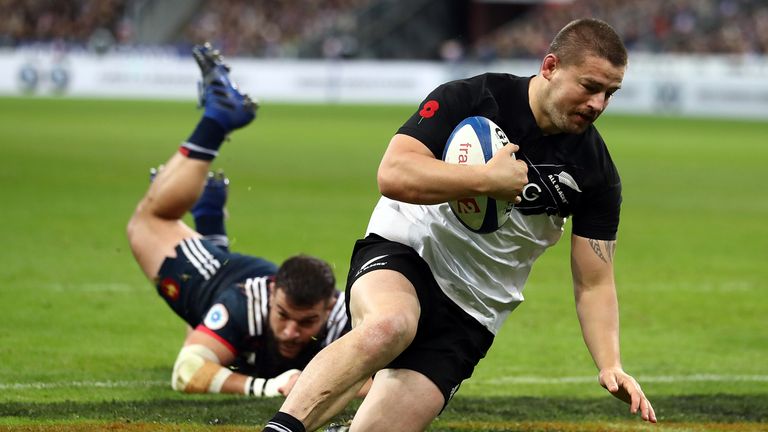  Dane Coles scores for New Zealand against France