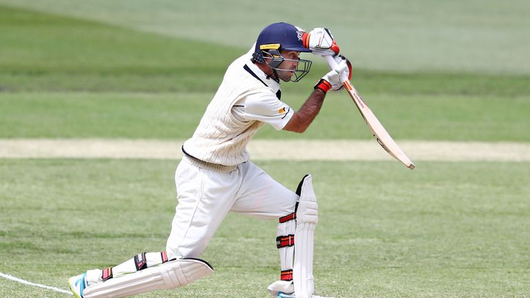 MELBOURNE, AUSTRALIA - NOVEMBER 05:  Glenn Maxwell of Victoria bats during day two of the Sheffield Shield match between Victoria and South Australia at th