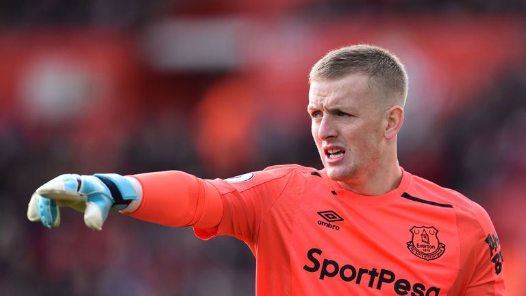 Everton's English goalkeeper Jordan Pickford gestures during the English Premier League football match between Southampton and Everton at St Mary's Stadium