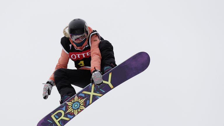 PYEONGCHANG-GUN, SOUTH KOREA - NOVEMBER 26:  Katie Ormerod of Great Britain competes in Ladies Semifinals R2 during the FIS Snowboard World Cup 2016/17 at 