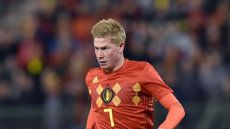 Belgium's midfielder Kevin Debruyne runs with the ball   during the international friendly football match between Belgium and Mexico at the King Baudouin S