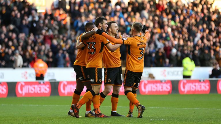 Wolverhampton Wanderers' Leo Bonatini (front left) celebrates scoring his side's second goal of the game