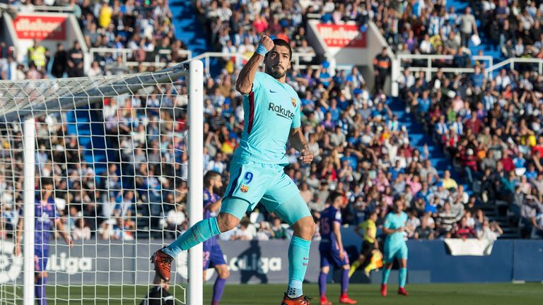 LEGANES, SPAIN - NOVEMBER 18: Luis Suarez of FC Barcelona celebrates after scoring his team's opening goal during the La Liga match between Leganes and Bar