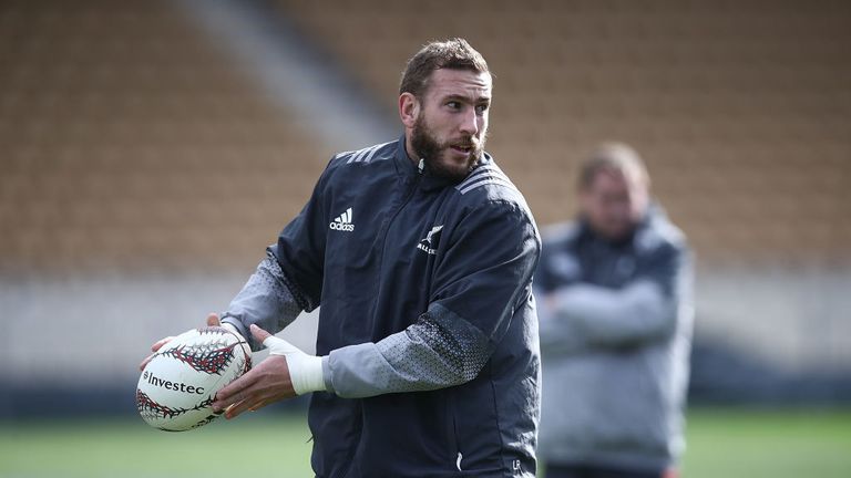 NEW PLYMOUTH, NEW ZEALAND - SEPTEMBER 07:  Luke Romano of the All Blacks passes during the New Zealand All Blacks training session at Yarrow Stadium.