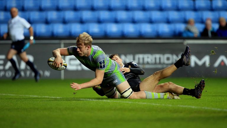 Andrew Davidson of Newcastle scores a try during the Anglo-Welsh Cup match between Wasps and Newcastle Falcons