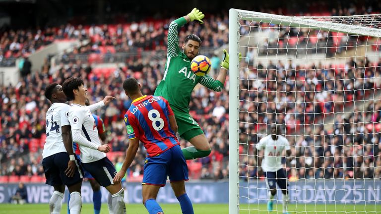 LONDON, ENGLAND - NOVEMBER 05: Paulo Gazzaniga of Tottenham Hotspur makes a save during the Premier League match between Tottenham Hotspur and Crystal Pala