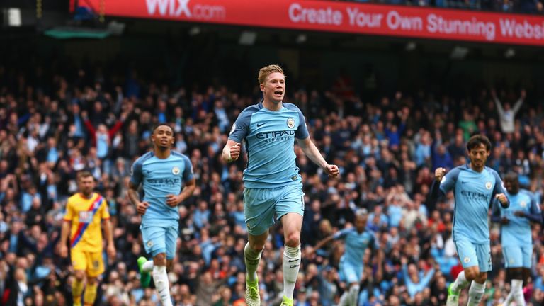 MANCHESTER, ENGLAND - MAY 06: Kevin De Bruyne of Manchester City celebrates scoring his sides third goal during the Premier League match between Manchester