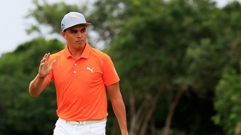 PLAYA DEL CARMEN, MEXICO - NOVEMBER 12:  Rickie Fowler the United States reacts to his birdie on the sixth green during the final round of the OHL Classic 