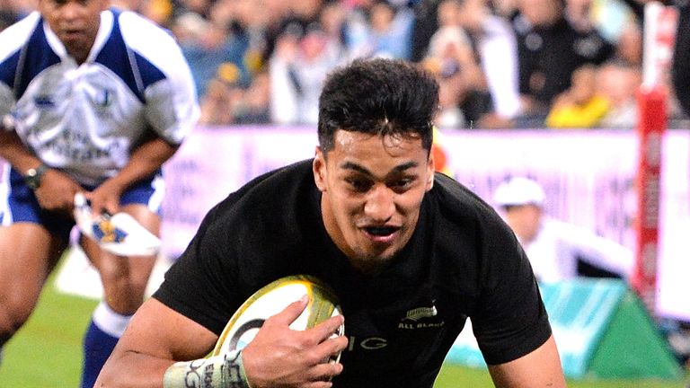 Rieko Ioane scores for the All Blacks