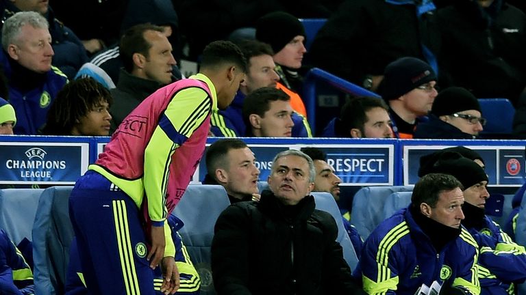Ruben Loftus-Cheek speaks with Jose Mourinho 