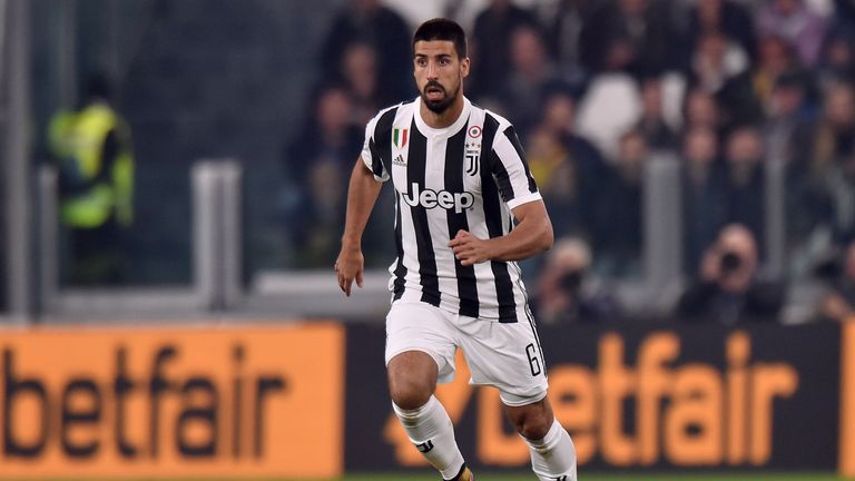 TURIN, ITALY - OCTOBER 25: Sami Khedira of Juventus in action during the Serie A match between Juventus and Spal on October 25, 2017 in Turin, Italy.  (Pho