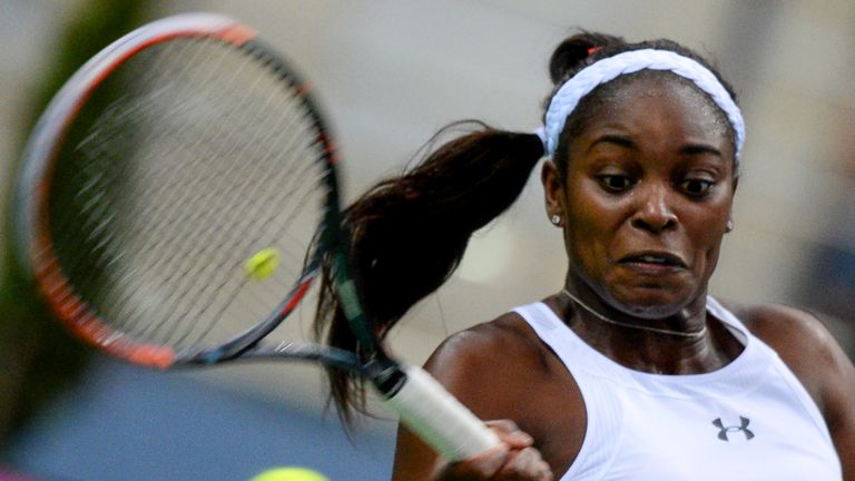 USA's Sloane Stephens returns the ball to Belarus' Aliaksandra Sasnovich on November 12, 2017 in Minsk, during their Fed Cup final tennis match between Bel