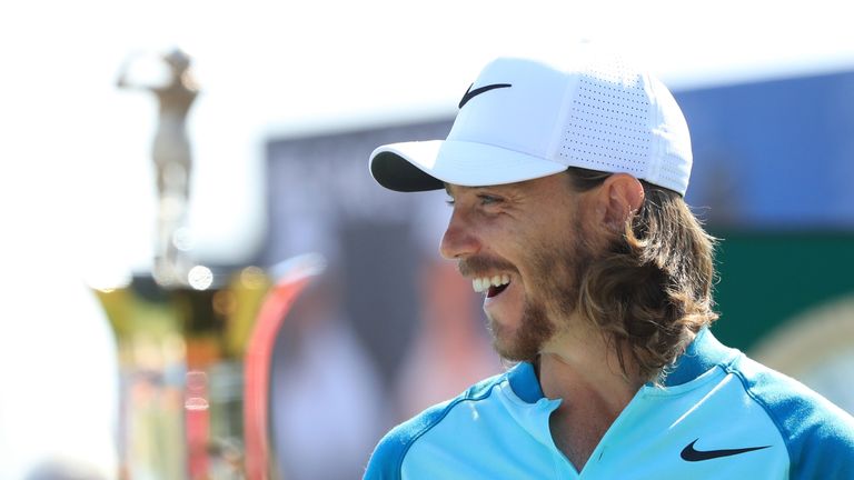 DUBAI, UNITED ARAB EMIRATES - NOVEMBER 19:  Tommy Fleetwood of England smiles on the 1st tee during the final round of the DP World Tour Championship at Ju