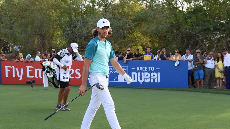 DUBAI, UNITED ARAB EMIRATES - NOVEMBER 19:  Tommy Fleetwood of England walks on the 18th tee during the final round of the DP World Tour Championship at Ju