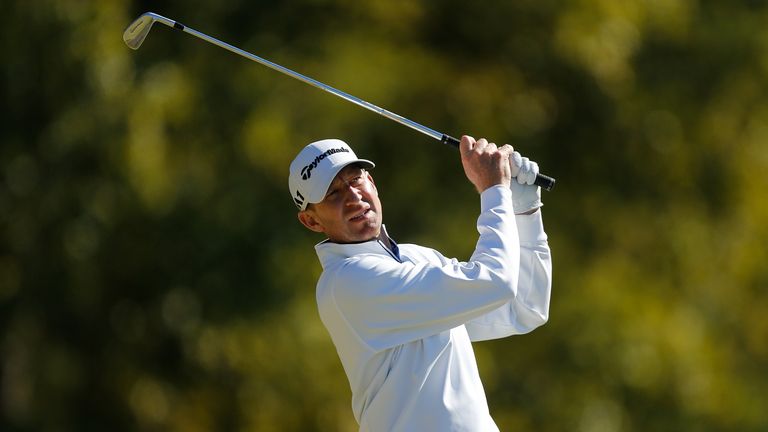 JACKSON, MS - OCTOBER 29:   Vaughn Taylor plays his shot from the fourth tee during the Final Round of the Sanderson Farms Championship at the Country Club