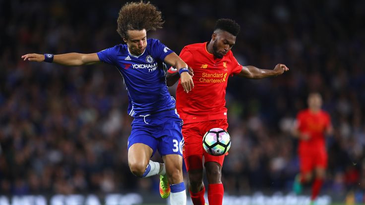 Daniel Sturridge of Liverpool and David Luiz of Chelsea battle for possession  during a Premier League match in 2016
